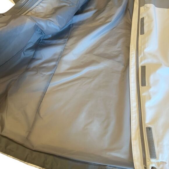 The North Face Women’s Triclimate 3‑in‑1 Jacket M Waterproof Windbreaker Coat - Picture 11 of 16